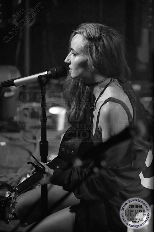 LIGHTS-0057