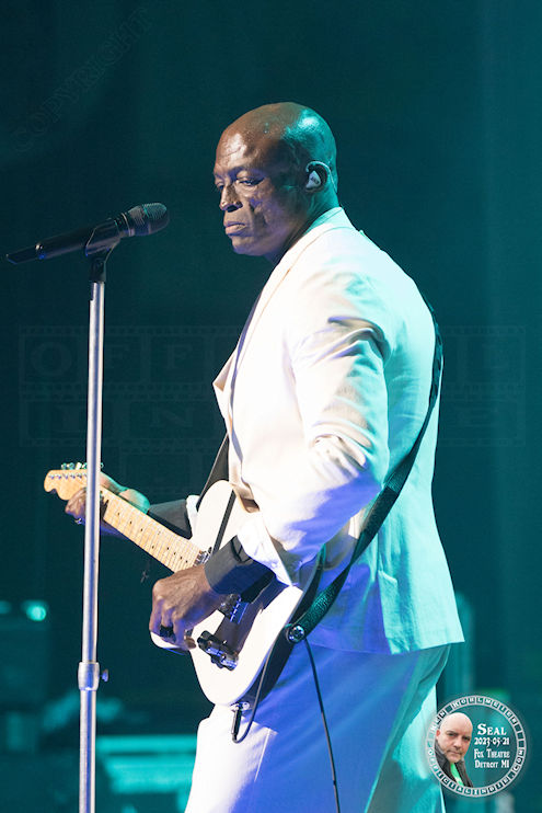 seal44