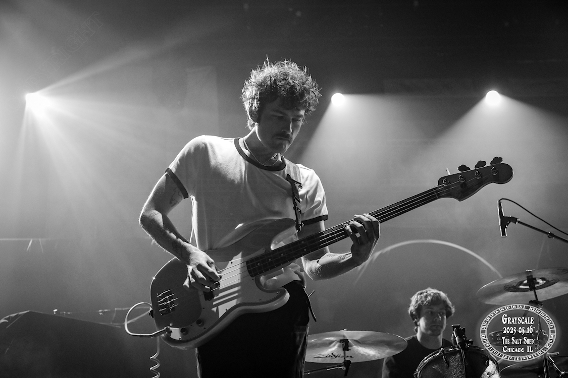 grayscale-24