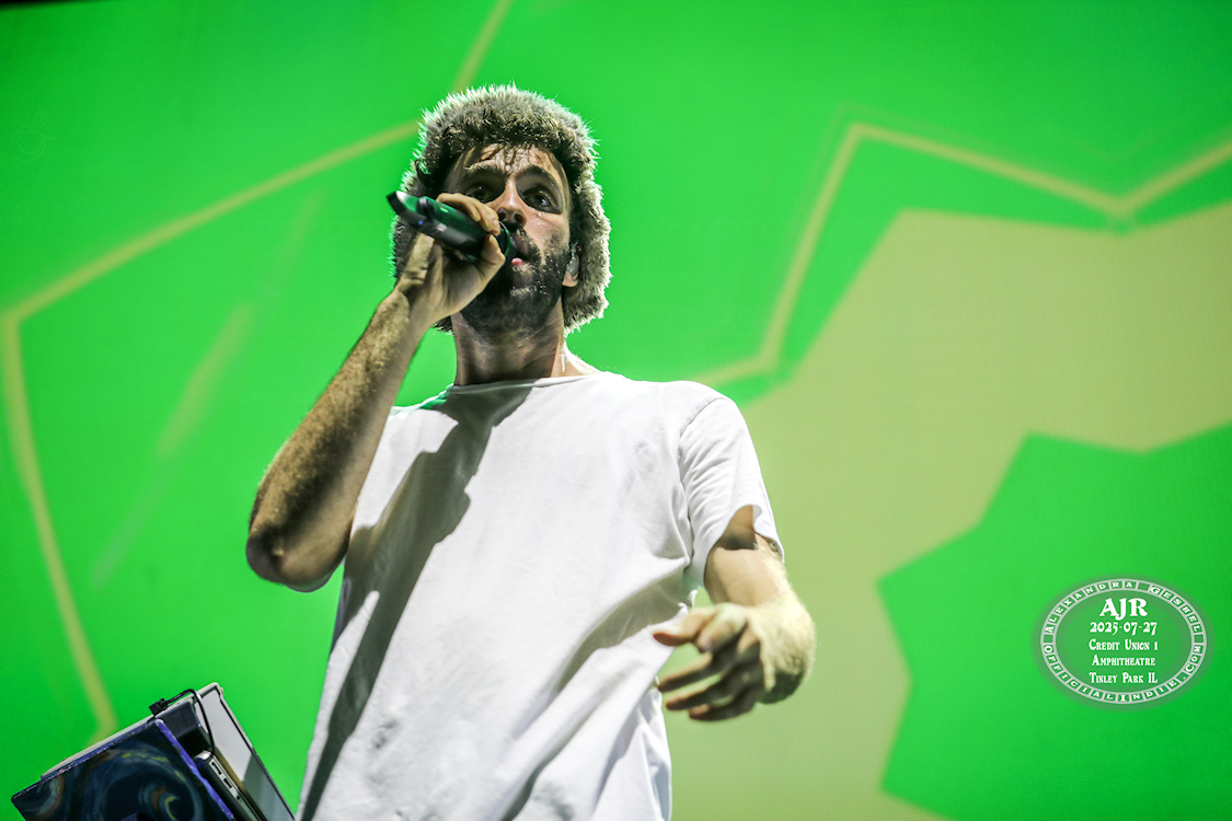 ajr-19